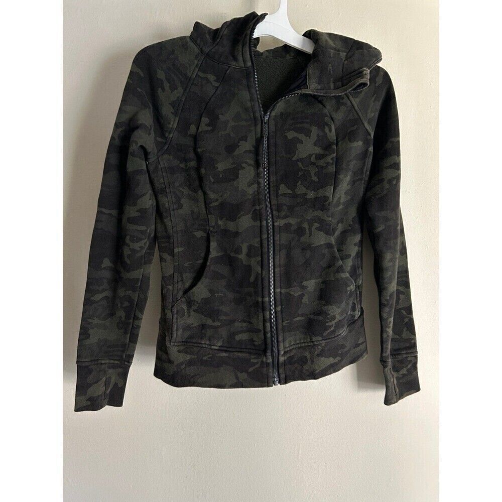 Lululemon Women’s Scuba Full-Zip Hoodie Green Camo size 6